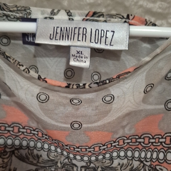 Jennifer Lopez Gray and Pink Graphic 3/4 Sleeve Blouse - Picture 4 of 8